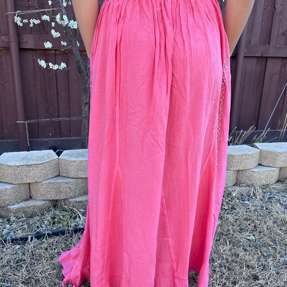 Pink Embroidered Women's Skirt - Picture 5 of 10